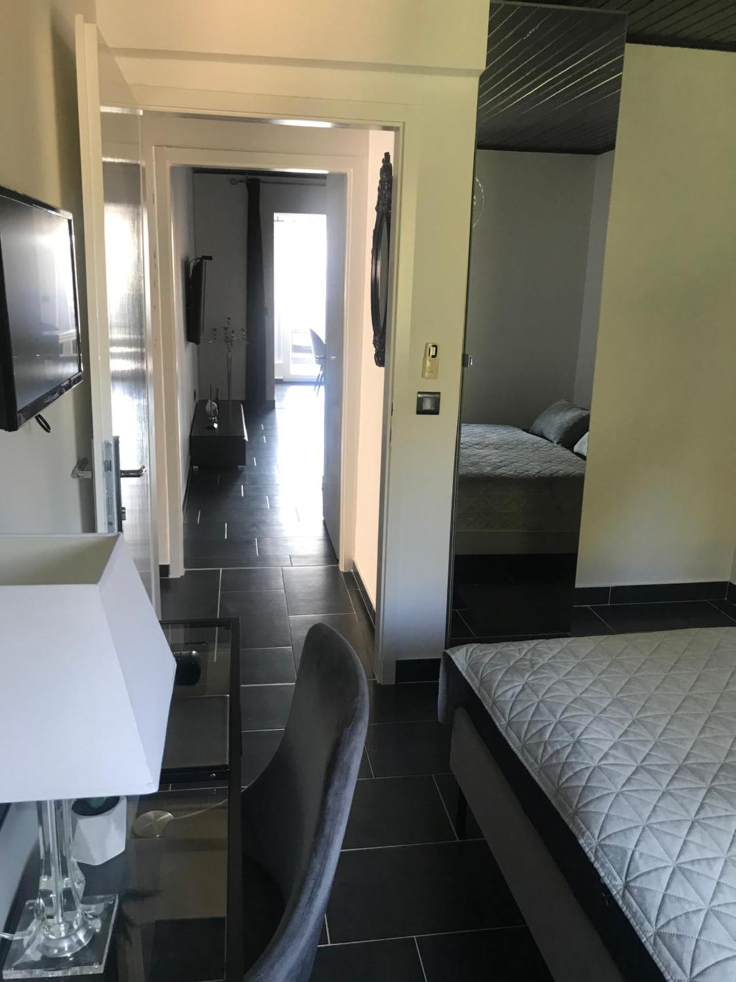 Apartmani Vernissage Biograd na Moru Kültér fotó