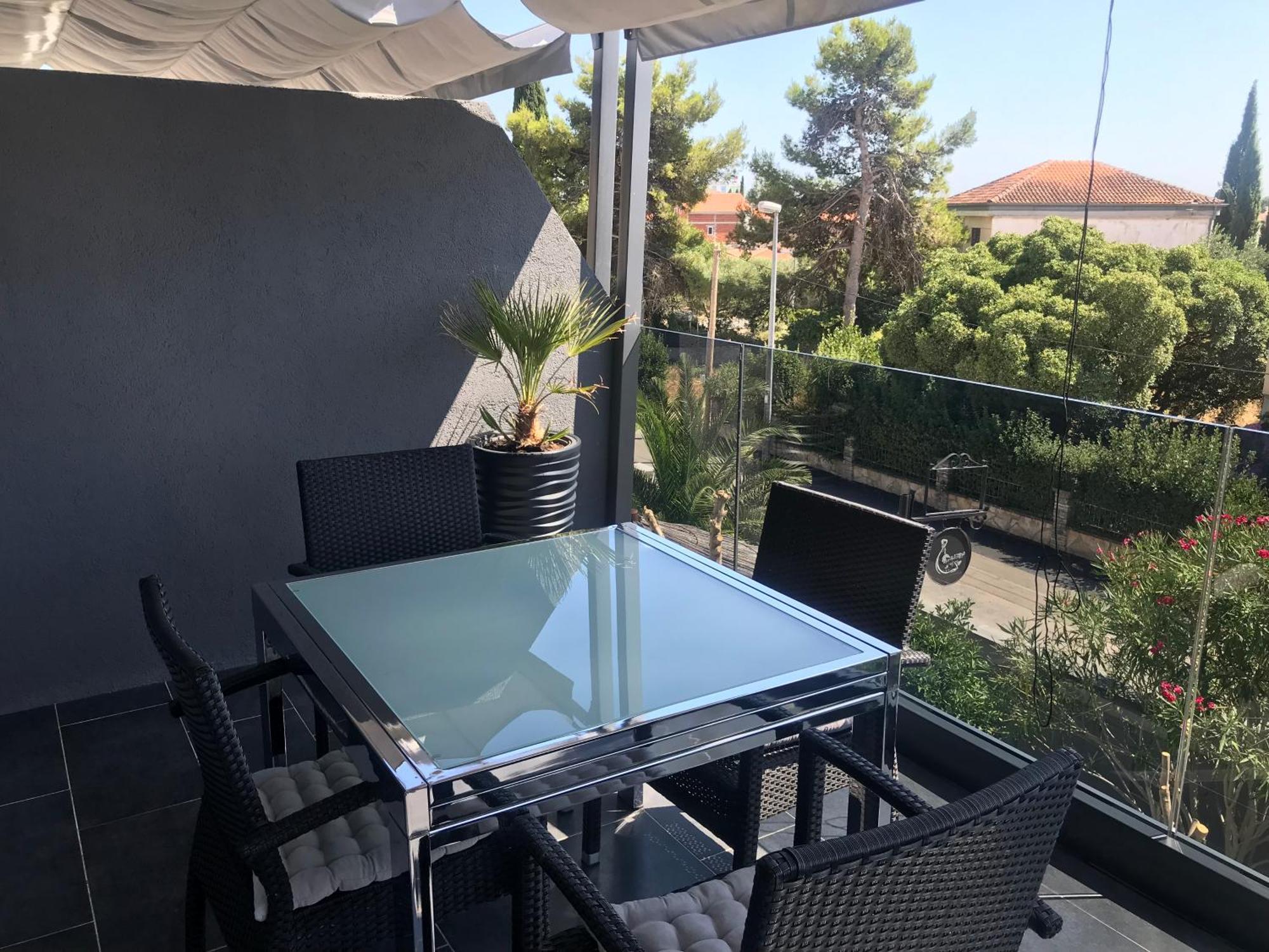 Apartmani Vernissage Biograd na Moru Kültér fotó