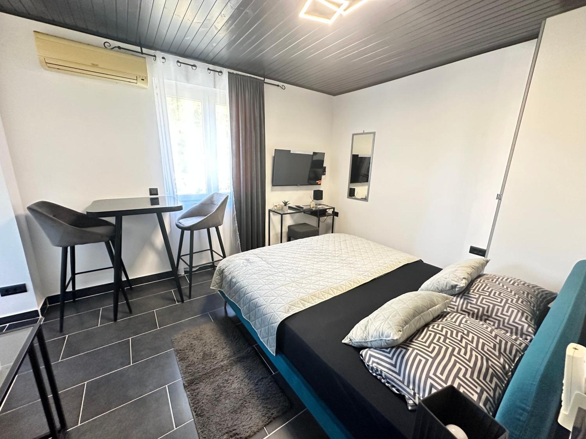 Apartmani Vernissage Biograd na Moru Kültér fotó