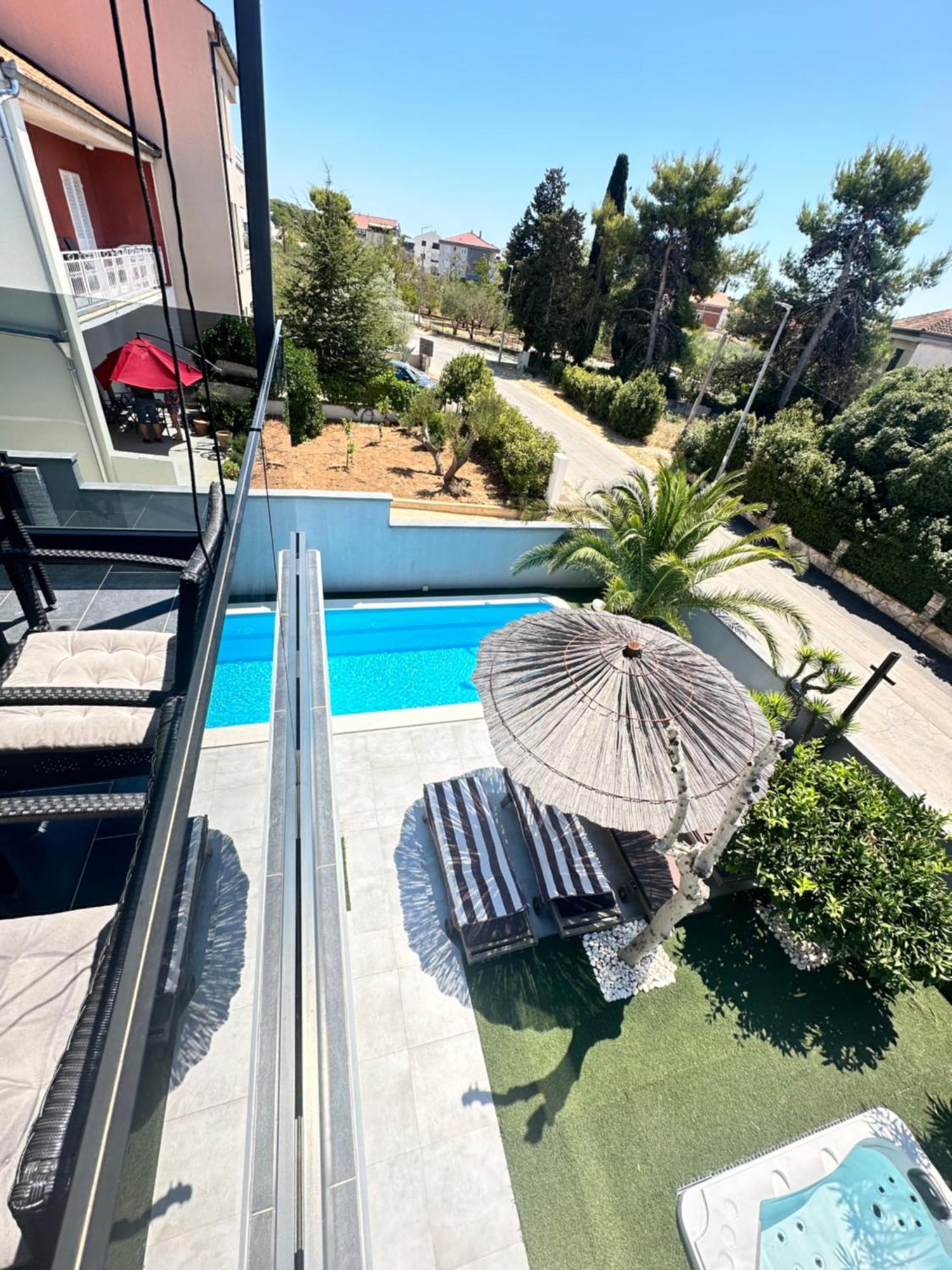 Apartmani Vernissage Biograd na Moru Kültér fotó